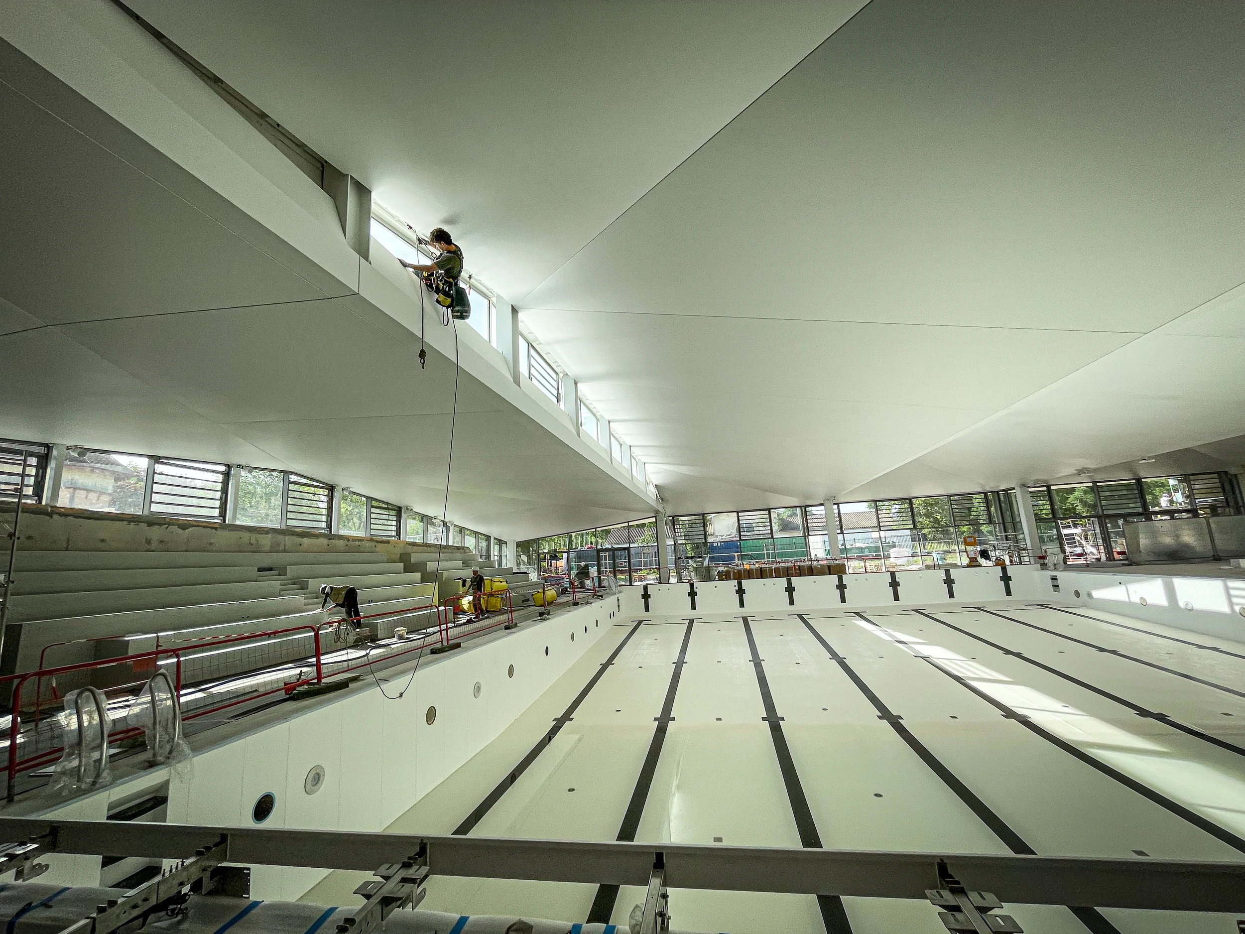 Intervention de cordistes MS Access pour nettoyage, complexité maximale chez GTM BÄTIMENT AQUITAINE à Pessac (bâtiment) – 2